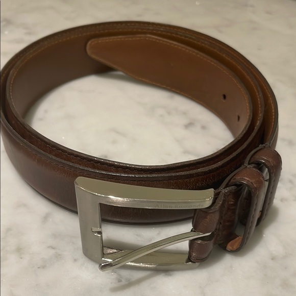 Allen Edmonds Sophisticated Brown Leather Belt with Classic Design🐑 - Picture 1 of 13
